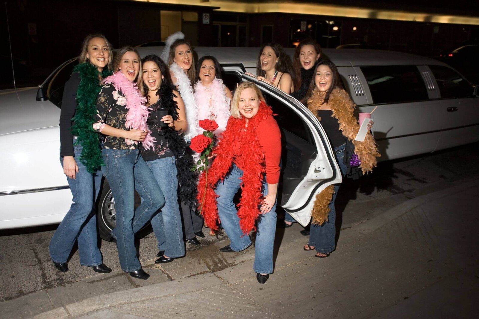 Party Limo Rental | Party Limo Bus